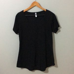 LuLaRoe Black Classic T - Medium
